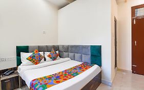 Fabexpress Royal Villas